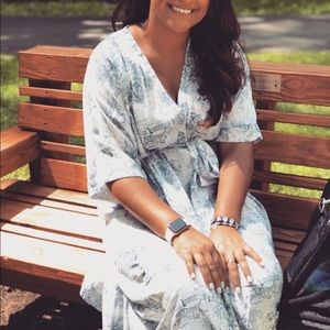 H&M white & blue animal print dress